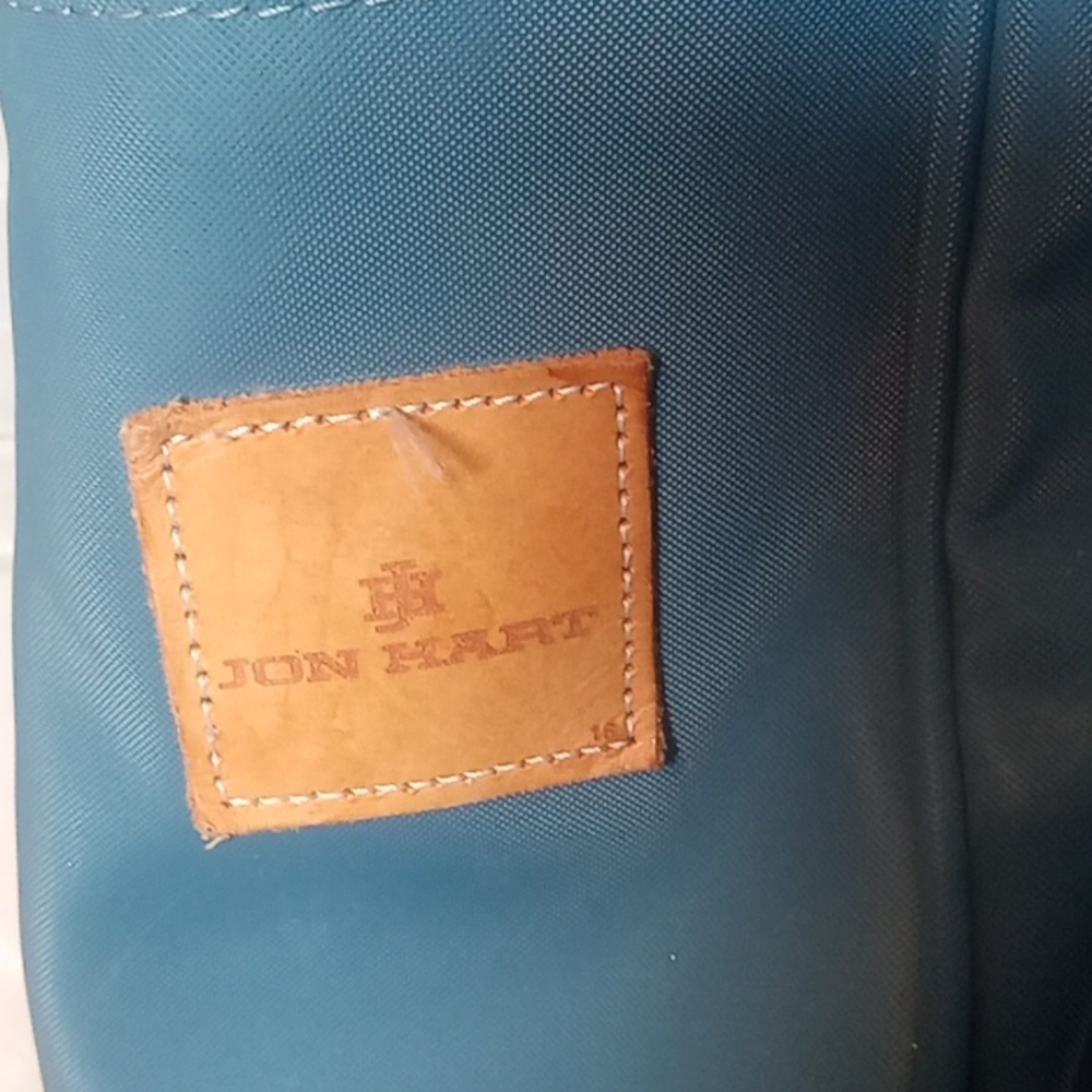 Jon Hart Back Pack - Picture 5 of 8